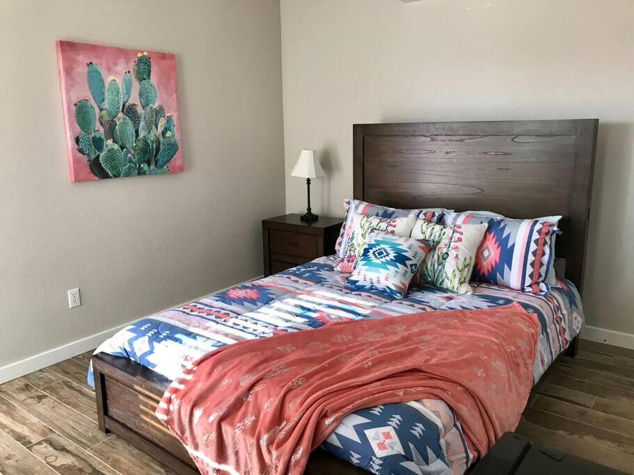 Private View On The Lake Side Of 95! Sleeps 16 Lake Havasu City Exterior photo