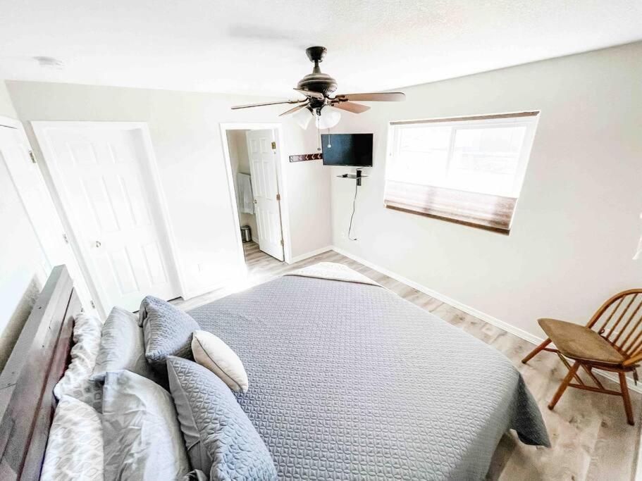 Private View On The Lake Side Of 95! Sleeps 16 Lake Havasu City Exterior photo